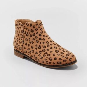 Girls Cat & Jack Opal Leopard Print Zipper Booties